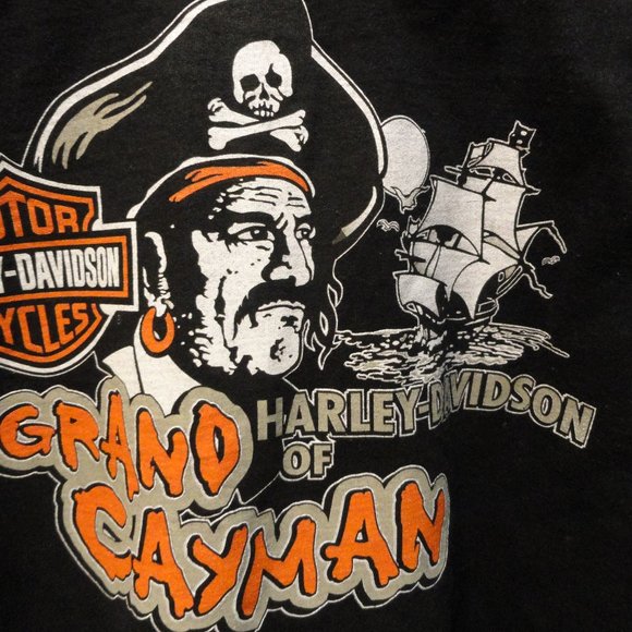 Harley Davidson Skull and Swords Pirate Grand Cayman T~Graphics EUC~Biker - Picture 2 of 5
